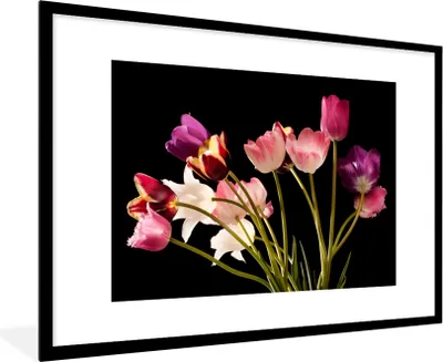 Produktbild von MuchoWow® Gerahmtes Poster Stillleben - Tulpen - Farben 90x60 cm - Poster mit Schwarzem Bilderrahmen Wandposter Rahmen Foto Bilder - Wanddekoration - Fotos