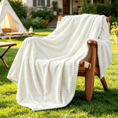 Produktbild von Weiche Polar Fleece Decke 150x200 cm Mikrofaser Überwurf