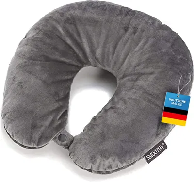 Productafbeelding van Smoothy Reisaccessoire: Nekkussen met microkorrels - Ergonomisch reiskussen in hoefijsvorm met een zachte veloursbekleding en een verborgen vak