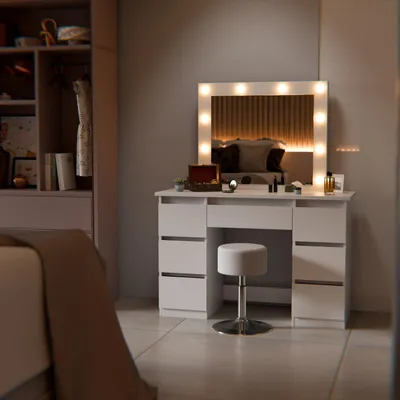 Produktbild von Juskys Schminktisch Talea und Hocker Tonia mit LED, 7 Schubladen & großem Spiegel – Weiß