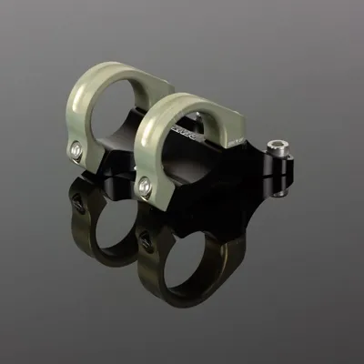 Immagine prodotto di Morsetto per forcella RENTHAL CYCLE con attacco manubrio - 45mm +10 Rise