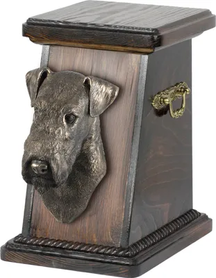Zdjęcie produktu dla Airedale Terrier, Waterside Terrier - urna na prochy psa, elegancka urna ze statuetką, pamiątkowa urna z popiersiem psa marki Art-Dog