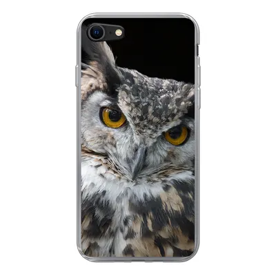 Produktbild von MuchoWow® Handyhülle Schutzhülle Hülle für iPhone 8 Porträt einer braunen Eule auf schwarzem Hintergrund Silikon Softcase Handy Hülle - Schutzhaube