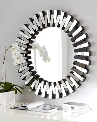Immagine prodotto di Specchio rotondo con cornice di elementi sfaccettati e specchianti