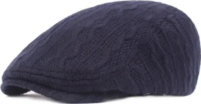 Produktbild von Gestrickte Herrenbaskenmütze Dunkelblau - Stilvoll & Bequem KP25675