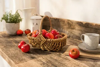 Produktbild von 12 Deko-Äpfel in rot, Ø 5 cm, zum Dekorieren und Basteln