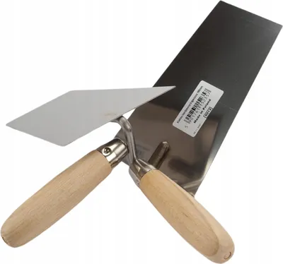 Image de Truelle en acier inoxydable 180 mm avec manche en bois