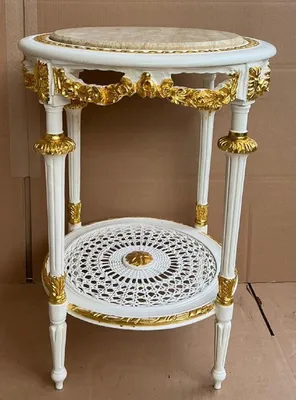 Produktbild von Casa Padrino Barock Beistelltisch Weiß / Gold / Creme - Runder Antik Stil Tisch mit Marmorplatte - Barockstil Wohnzimmer Möbel im Barockstil - Barock Möbel