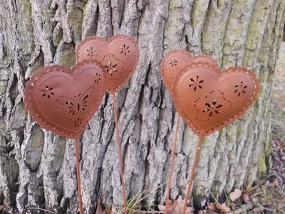 Produktbild von Topfstecker Beetstecker 4 Herzen am Stab Gartenstecker Rostpatina je 45 cm