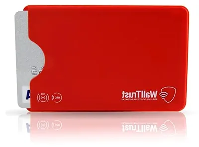 Produktbild von RFID NFC Blocker Hartplastik Schutzhülle - 7 Stück - Kartenschutzhülle für Kreditkarten Ausweis - Sicherheit gegen Datenklau Kartenhülle und EC Karten Bankkarten