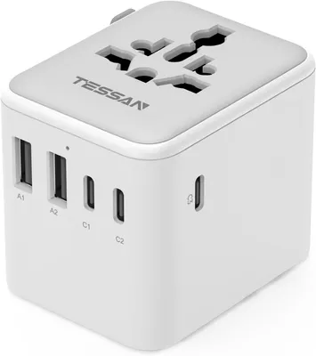 Produktbild von Reiseadapter weltweit – Universeller Reiseadapter mit 2 USB-Anschlüssen und 3 USB-C-Anschlüssen – Internationaler Steckdosenadapter