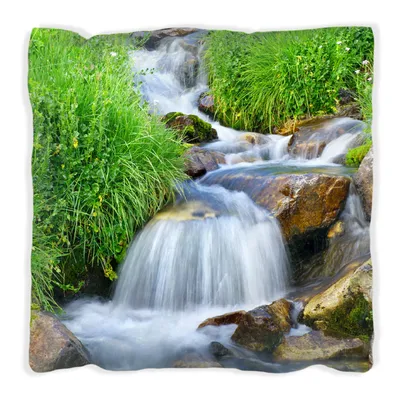 Produktbild von Wallario Premium Kissen, weiche Oberfläche, mit Motiv Kleiner Bach über Steine, Größe: 30 x 30 cm, mit weißer Rückseite