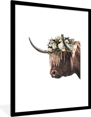 Produktbild von MuchoWow® Gerahmtes Poster Schottischer Highlander - Blumenkranz - Weiß 60x80 cm - Poster mit Schwarzem Bilderrahmen Wandposter Rahmen Foto Bilder - Wohnzimmer - Dekorationen - Prämie