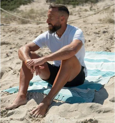 Productafbeelding van Unyqoos® Set 2 Luxe Strand- en Sauntowels – 100% katoen, groen, handgemaakt met franjes, lichtgewicht en compact, absorberend en zandafstotend, geschikt als hamamdoek/pareo