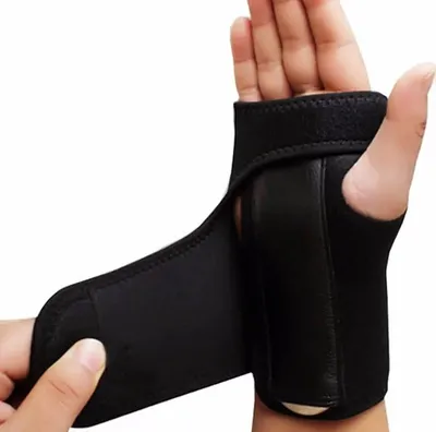 Image de Go Go Gadget – "Attelle de poignet universelle de luxe pour le syndrome du canal carpien – Unisexe – Pour la main droite"
"Attelle de poignet de luxe unisexe pour le syndrome du canal carpien – Universelle – Pour la main droite"