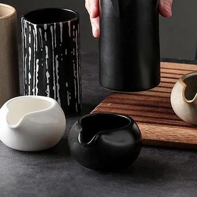 Produktbild von Keramisches Mini-Meßbecher für Sahne und Soße - Schwarz keramisch - Soßen- und Milchdispenser