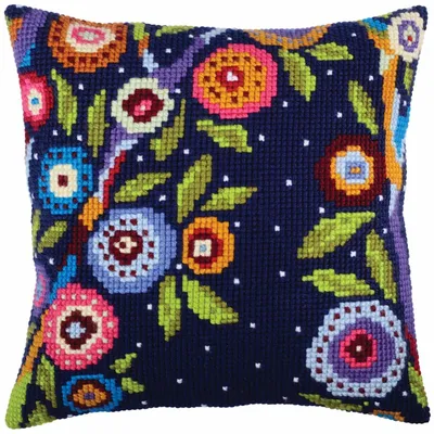 Zdjęcie produktu dla Poduszka do haftu krzyżykowego "In flower" 5348, 40x40 cm, z narysowanym wzorem do haftu