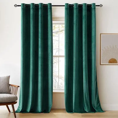 Produktbild von Unyqoos® Verdunkelungsvorhänge aus Samt mit Ösen,  2er-Set 140 x 245 cm – geräuschdämmend & blickdicht für Wohn- & Schlafzimmer