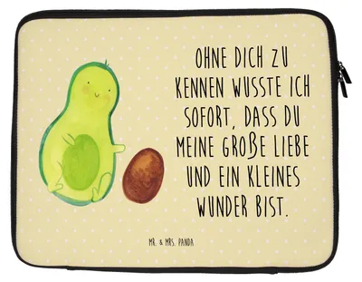 Produktbild von Mr. & Mrs. Panda Laptop Case Avocado Kern rollt 33 x 42 cm - Gelb Pastell - Geschenk, Liebe, Wunder, Schwanger, Laptophülle, Tasche, Baby, Sleeve, Schwangerschaft