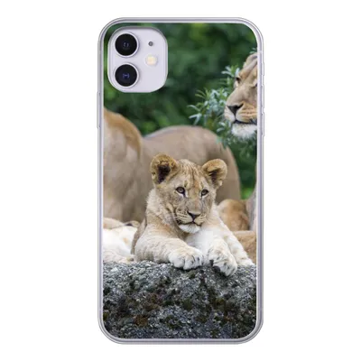 Produktbild von MuchoWow® Handyhülle Schutzhülle Hülle für iPhone 11 Löwen - Tiere - Jungtiere Silikon Softcase Handy Hülle - Handytasche