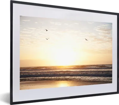 Produktbild von MuchoWow® MuchoWow® Gerahmtes Poster Sonne - Vogel - Meer 60x40 cm - Poster mit zchwarzem Bilderrahmen - Schlafzimmer - Plakat in Rahmen - Drucken