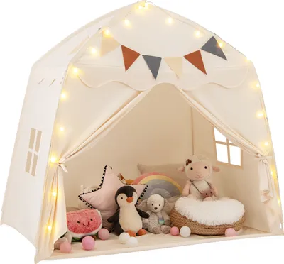 Zdjęcie produktu dla COSTWAY domek do zabawy, namiot do zabawy dla dzieci z flagami i lampkami, domek do zabawy dla dzieci 3+ 157x98x148cm beżowy