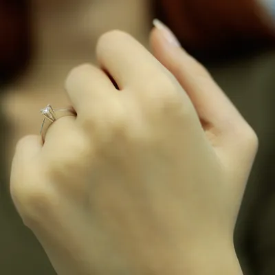 Produktbild von 0,15 Carat Diamant Solitär Ring Antragsring 14 Karat Weißgold
