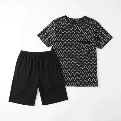 Immagine prodotto di Completo pigiama da uomo Gianvaglia, nero, composto da pantaloni corti e maglia, in cotone. Pigiama corto, due pezzi, ideale per la casa, comodo