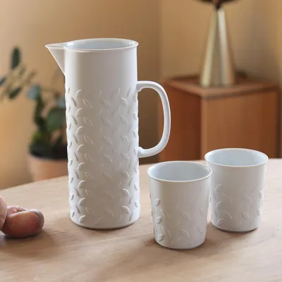 Image de Ensemble "Mandorla" comprenant une tasse et un pichet (KPM).