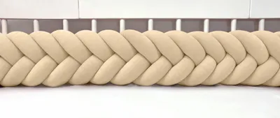 Produktbild von Bettschlange 400 cm Creme – geflochtene Bettumrandung fürs Babybett, Velours, Modell MAXIBRAID | Letino
