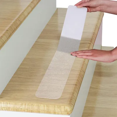 Obrázek produktu pro Omgoods – Průhledná protiskluzová páska, rozměry 60 cm x 15 cm, sada 15 kusů