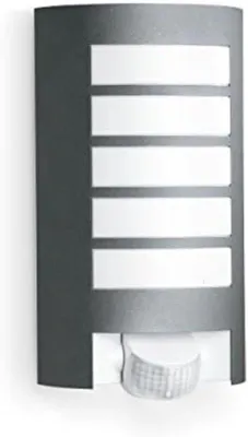 Produktbild von Außenlampe mit Bewegungsmelder und Nachtsensor