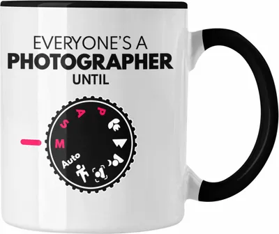 Produktbild von Trendation - Fotograf Tasse Zubehör Lustig Fotografie Geschenk Fotografieren Kaffeetasse Geschenkideen Grafik Insider (Schwarz)