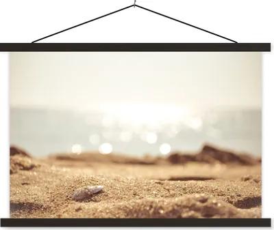 Produktbild von MuchoWow® Textilposter Strand - Sand - Muschel 120x80 cm mit schwarzem Rahmen - Wanddeko
