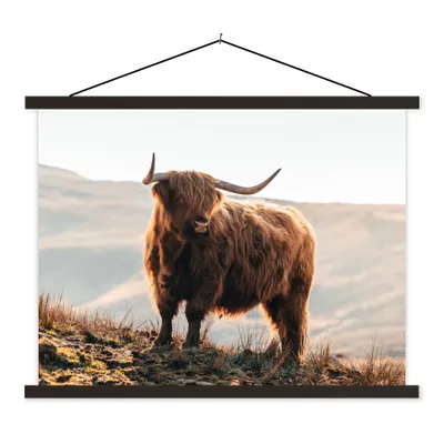 Produktbild von MuchoWow® Textilposter Schottische Highlander - Tiere - Ländlich - Landschaft - Kuh - Natur 150x113 cm mit holzfarbenen Rahmen - Poster