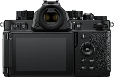 Immagine prodotto di NIKON Zf nero + TAMRON 28-75mm f/2.8 Di III VXD G2