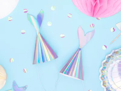 Produktbild von Partyhüte Meerjungfrau Hologramm 18cm pastell blau irisierend 6er Set