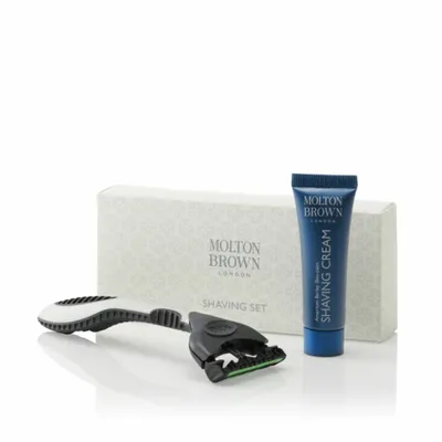 Produktbild von Molton Brown Luxury Shaving Kit