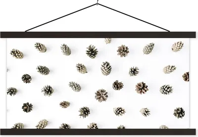 Produktbild von MuchoWow® Textilposter Tannenzapfen - Winter - Weiß 150x75 cm mit schwarzem Rahmen - Posterleiste