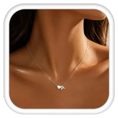Imagen del producto de Collar con dije de corazón, acero inoxidable, con inicial personalizable, ideal para adolescentes