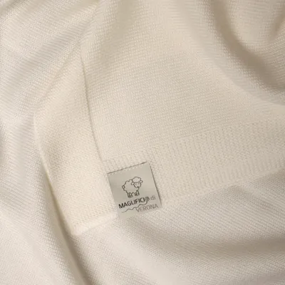 Copertina culla per neonati in pura lana merino. Made in Italy. Maglificio di Verona.