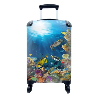 Produktbild von MuchoWow® Koffer Handgepäck Trolley Rollkoffer Kleine Reisekoffer mit 4 Rollen - Meerestiere - Fische - Wasser - Cabin Size < 55x40x23 cm & 55x40x20 cm - Fotokoffer - Kabinenkoffer - Boardgepäck - Reise-Box - Reisekoffer - Reisegepäck - Koffer mit Bild - Trolley für Kinder
