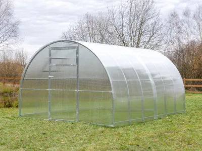 Obrázok produktu pre Záhradný polykarbonátový skleník "Titan" 3x8 m z ocele, so 4 mm polykarbonátom