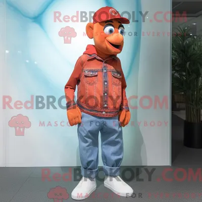 Immagine prodotto di Personaggio mascotte REDBROKOLY di un pesce pagliaccio rosso vestito con jeans e cappelli da fidanzato