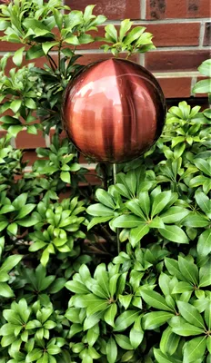 Produktbild von Rosenkugel 15 cm Edelstahl rot matt gebürstet mit Stab 80 cm Beetstecker