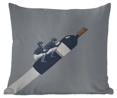 Produktbild von MuchoWow® Outdoor Kissen - Flasche - Männer - Vintage - 50x50 cm - Wetterfest - Lounge Kissen - Komfortabel - Kissen mit Bild