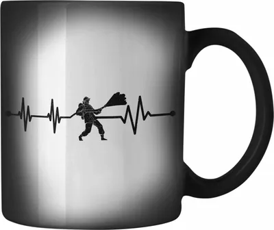 Produktbild von Trendation - Feuerwehr Herzschlag Geschenk Farbwechsel Zauber-Tasse Feuerwehrmann Geschenkidee Lustig Männer (Schwarz)
