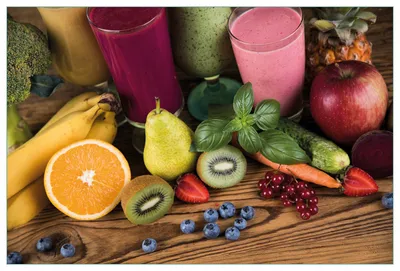Produktbild von Wallario Küchenrückwand aus Glas, Größe: 90 x 60 cm, Motiv: Bunte Smoothies mit Obst in der Küche | Spritzschutz | abwischbar | pflegeleicht | in