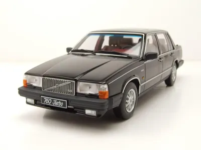 Produktbild von Triple9 1800530 Volvo 760 1985 schwarz 1:18