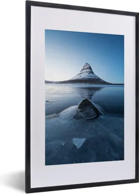Produktbild von MuchoWow® MuchoWow® Gerahmtes Poster Der Berg Kirkjufell auf Snaefellsnes in Island 40x60 cm - Poster mit zchwarzem Bilderrahmen - Poster in Rahmen